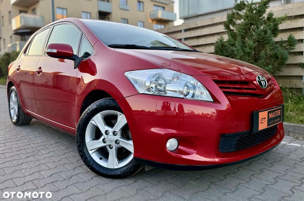Toyota Auris 1.6 Sol - 1