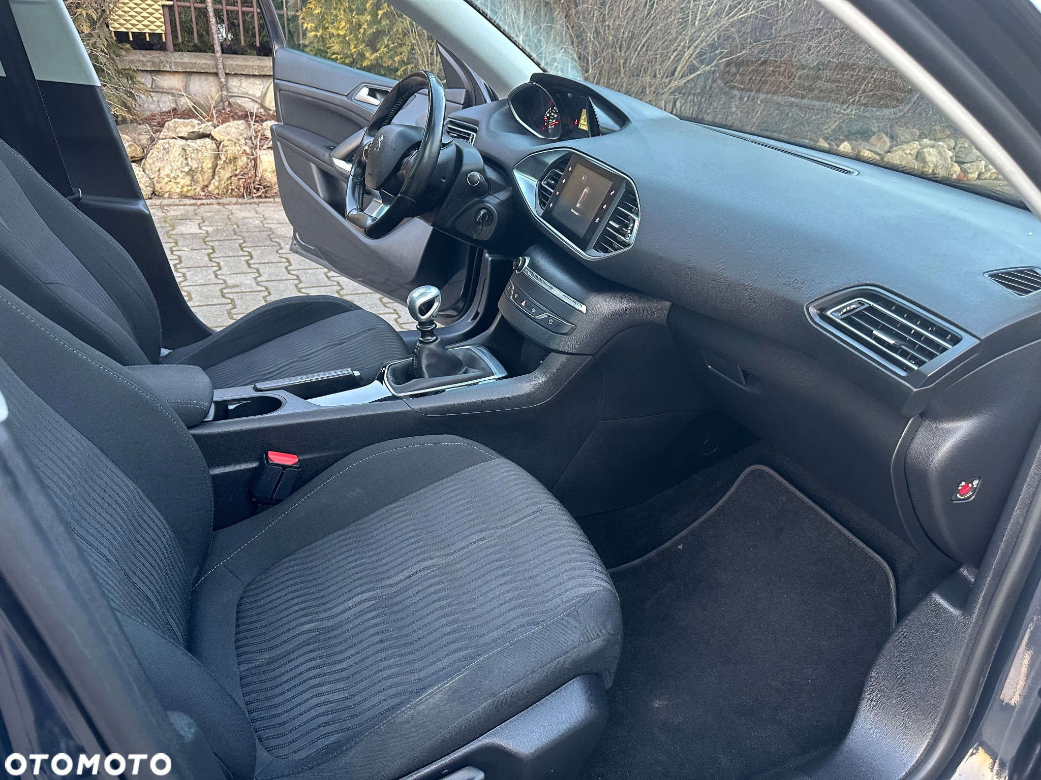 Peugeot 308 SW 1.6 BlueHDi Active S&S - 23