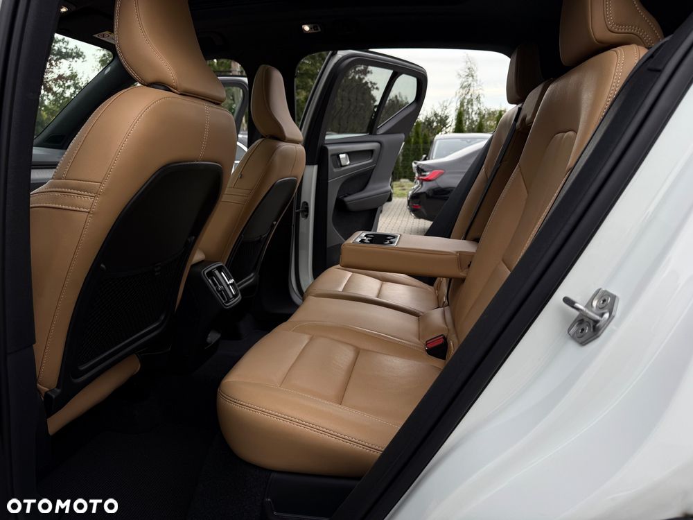 Volvo XC 40 D3 Momentum Pro - 31