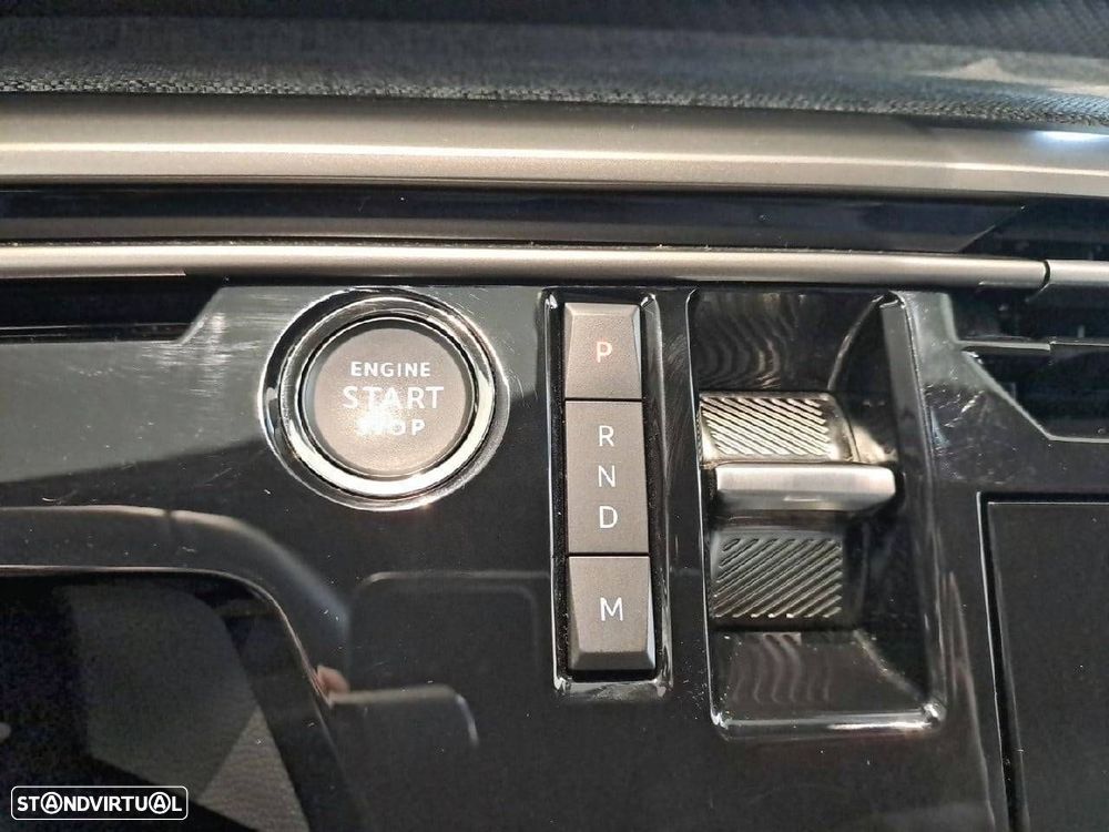 Peugeot 3008 1.2 Hybrid Allure e-DCS6 - 18