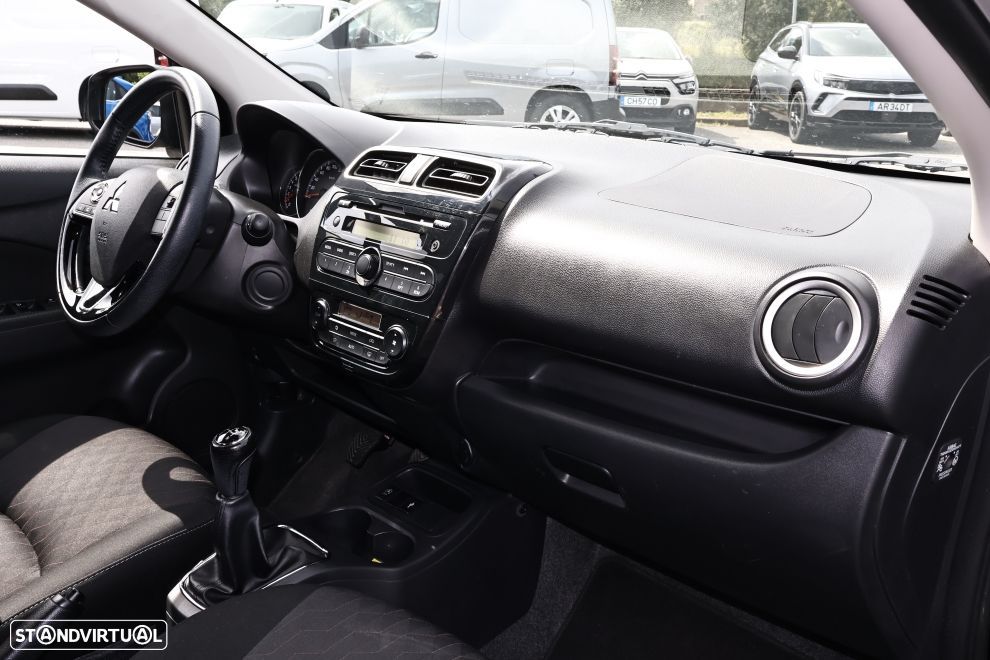 Mitsubishi Space Star 1.2 Intense - 12
