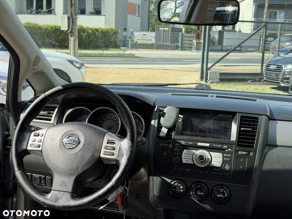 Nissan Tiida - 22