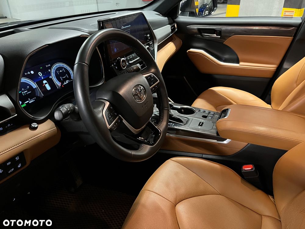 Toyota Highlander 2.5 Hybrid Executive - 25