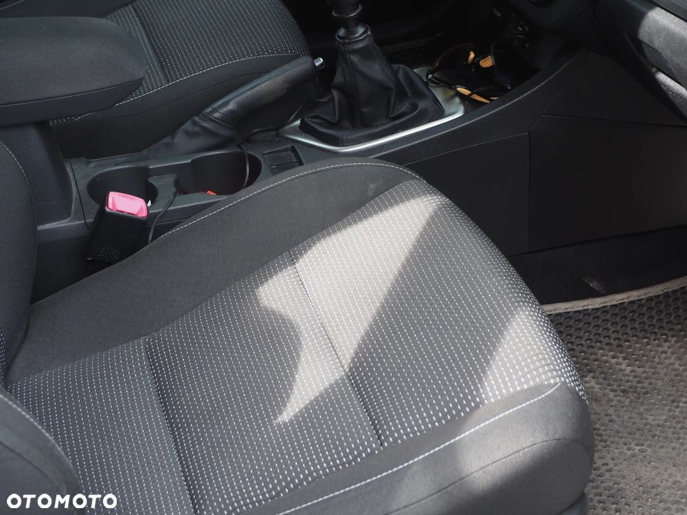 Toyota Auris - 12