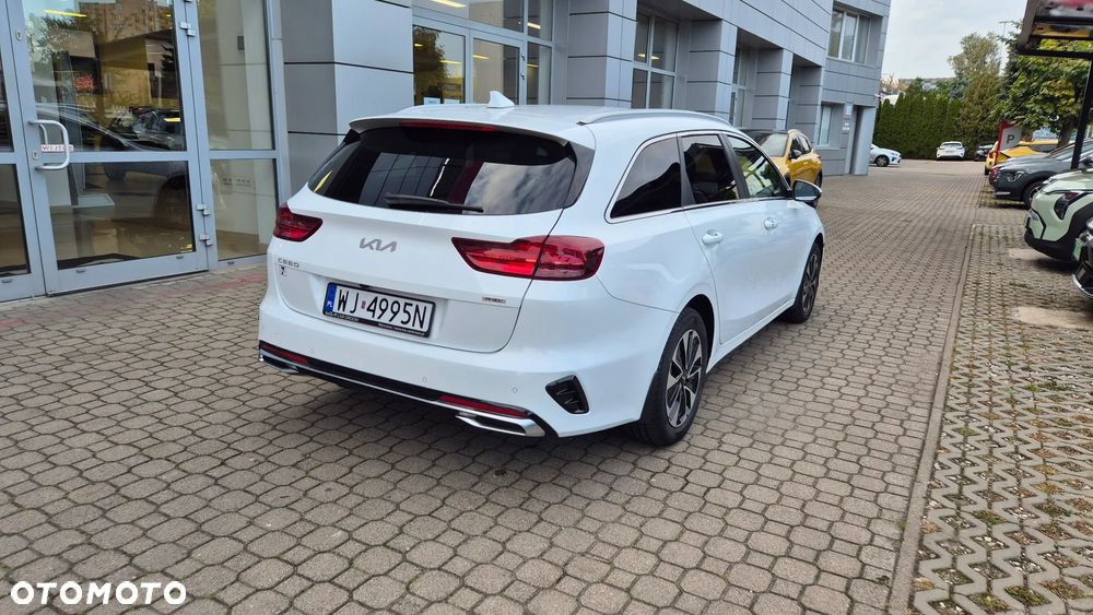 Kia Ceed 1.6 GDI PHEV L DCT - 6