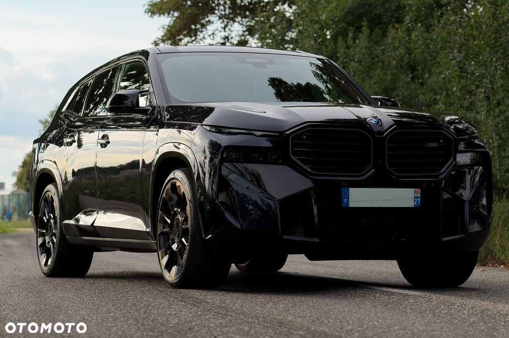 BMW XM - 1