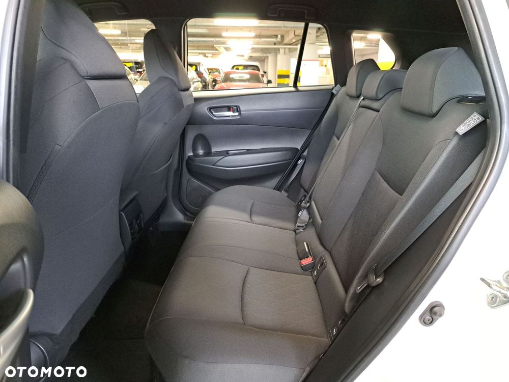 Toyota Corolla Cross 2.0 Hybrid Comfort - 13