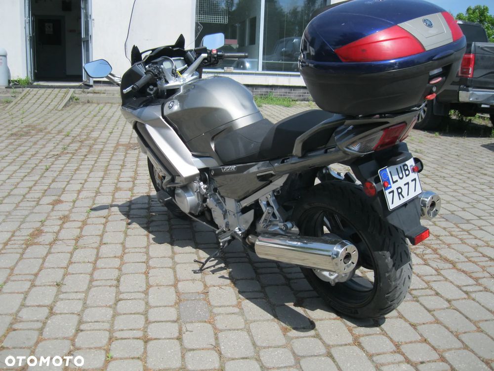 Yamaha FJR - 4