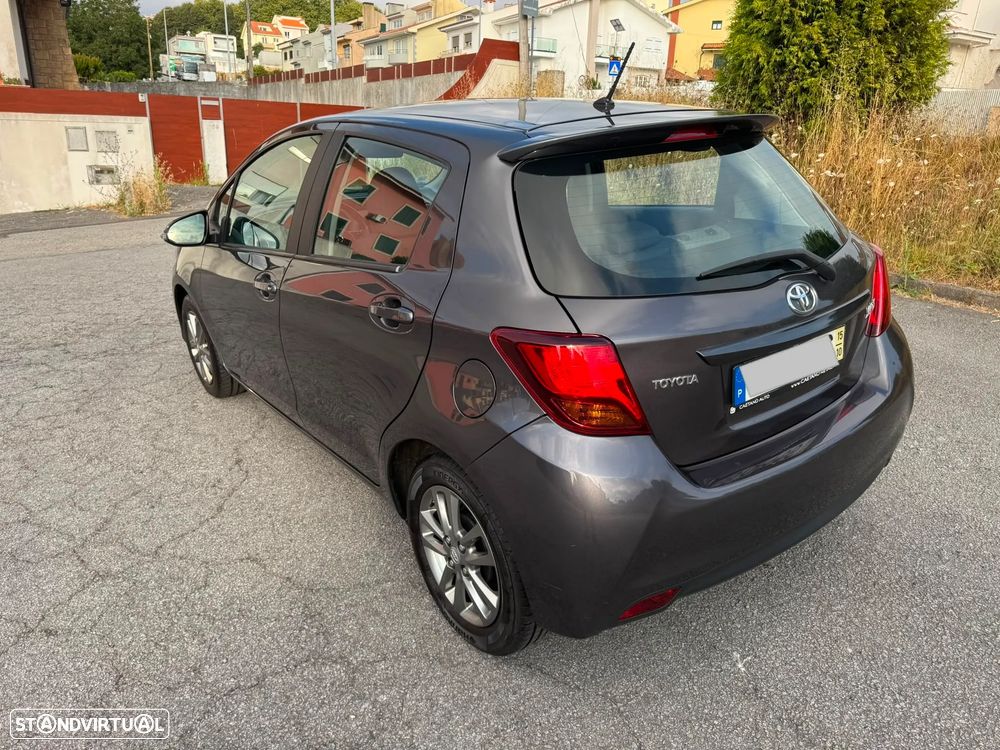 Toyota Yaris 1.0 VVT-i Comfort+P.Style - 8