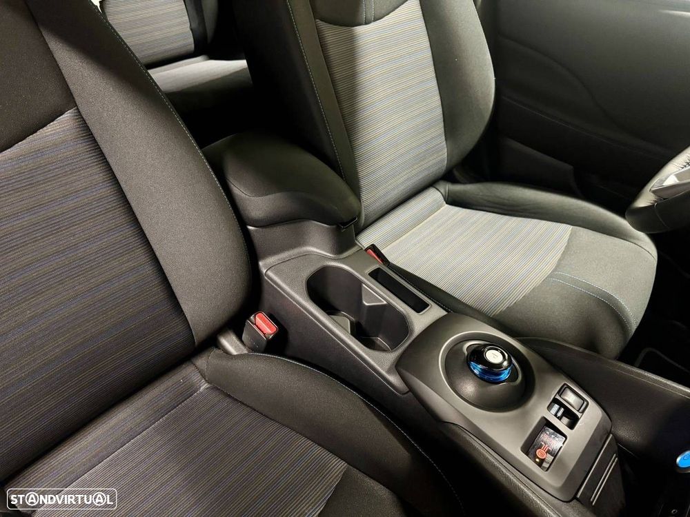 Nissan Leaf N-Connecta - 22