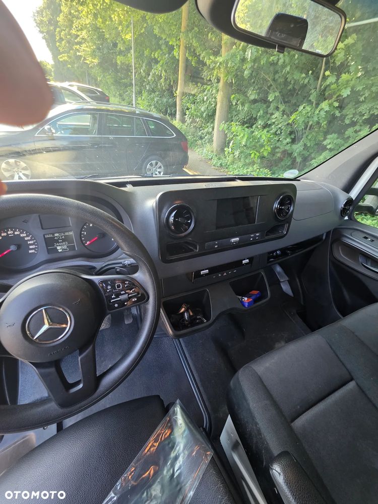 Mercedes-Benz Sprinter - 34