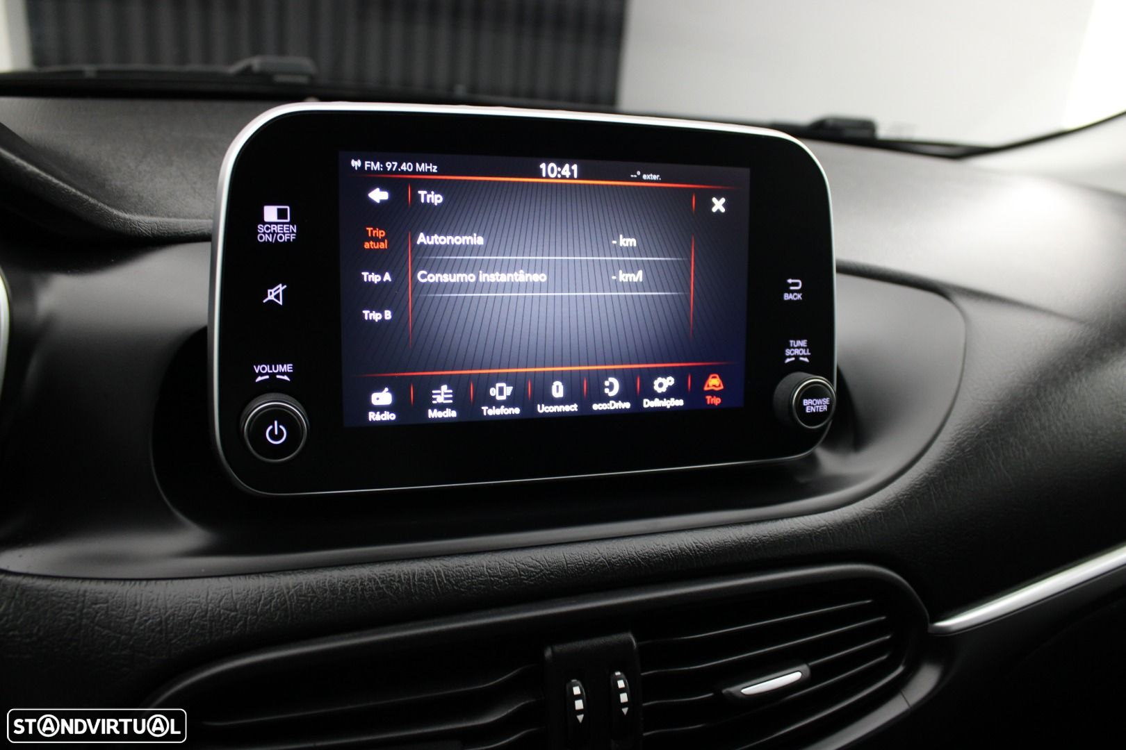 Fiat Tipo Station Wagon 1.3 M-Jet Lounge - 18