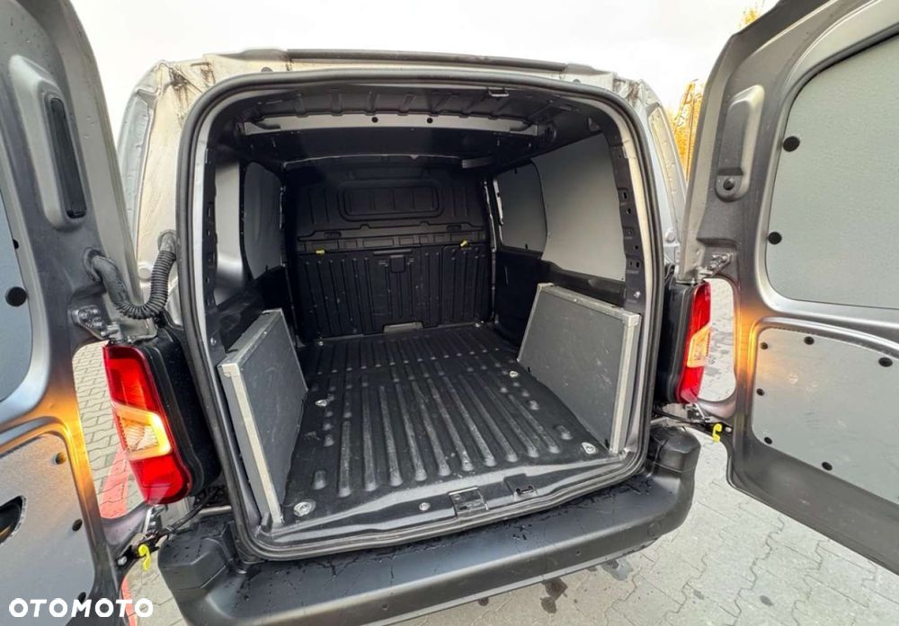 Citroën Berlingo benzyna - 19