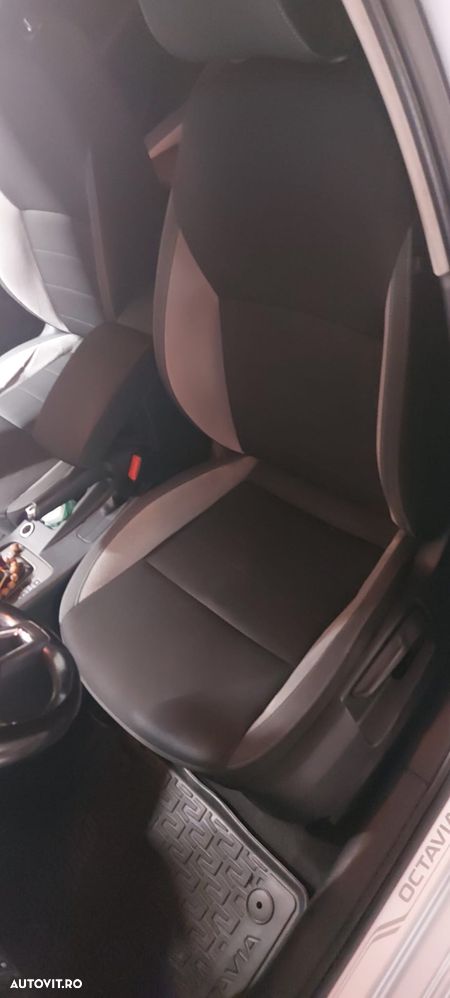 Skoda Octavia 2.0 TDI STYLE DSG - 11