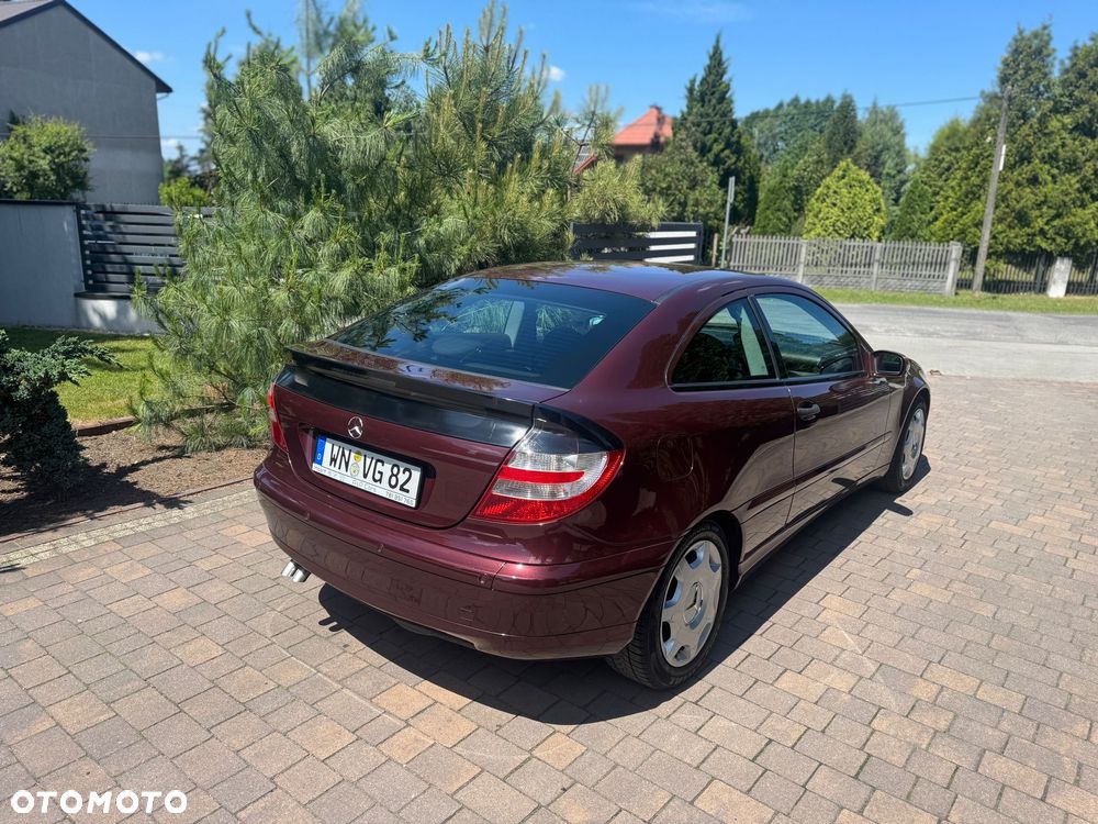 Mercedes-Benz Klasa C 220 CDI DPF Sport Edition - 12