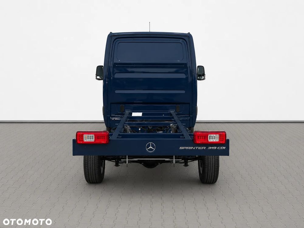 Mercedes-Benz Sprinter - 5