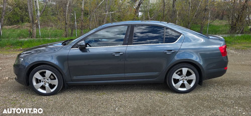 Skoda Octavia 2.0 TDI Style - 7