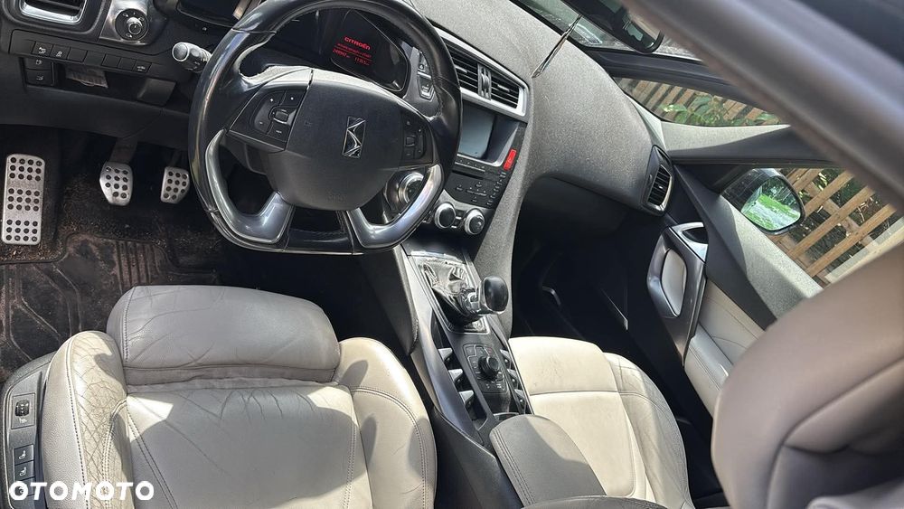 Citroën DS5 1.6 THP SportChic - 3