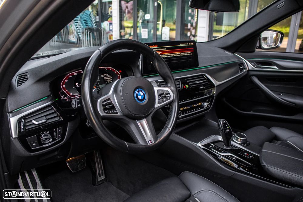 BMW 530 e Pack Desportivo M - 30