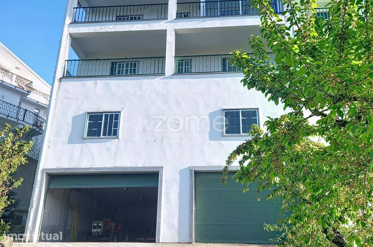 Moradia T6 na cidade da Guarda com elevado potencial - Grande imagem: 5/37