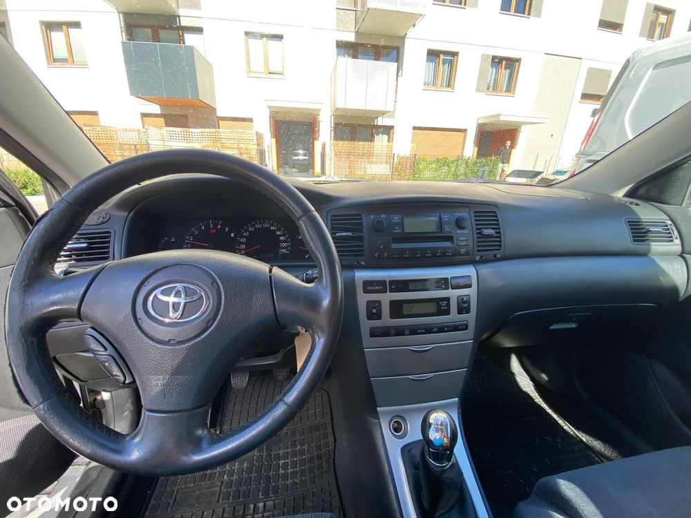 Toyota Corolla - 8