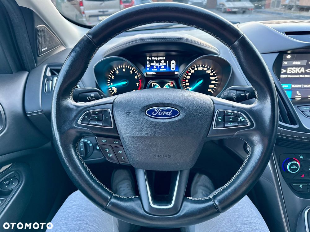 Ford Kuga 1.5 EcoBoost 2x4 Vignale - 27