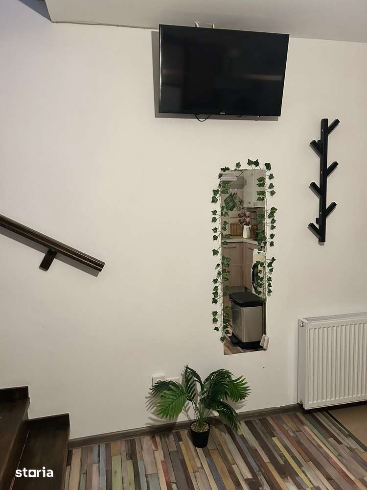 Garsoniera tip duplex-moderna si eficient compartimentata - Imagine principală: 4/8
