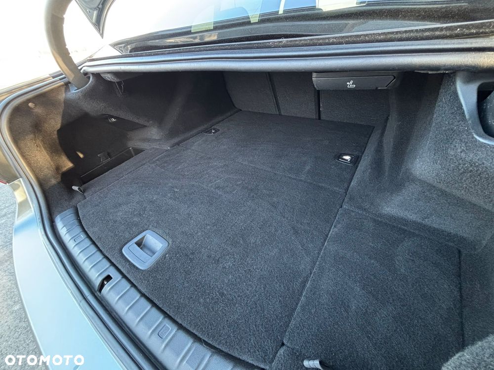 BMW Seria 5 530e iPerformance M Sport sport - 26