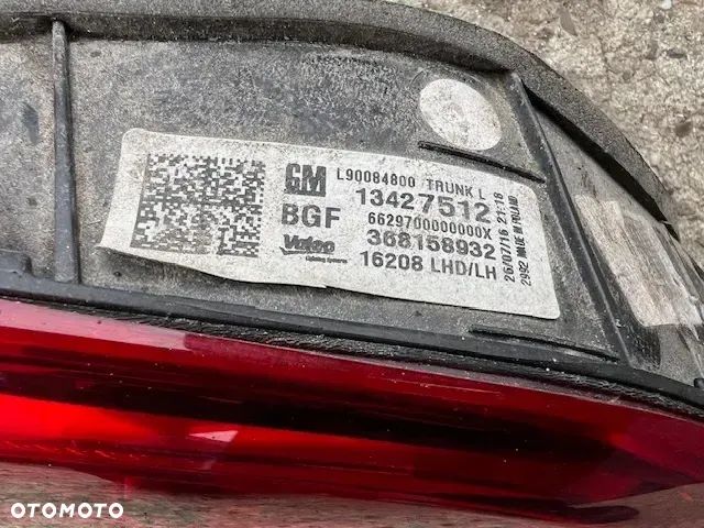 Lampa klapy tylnej tył Opel Astra K Kombi - 2