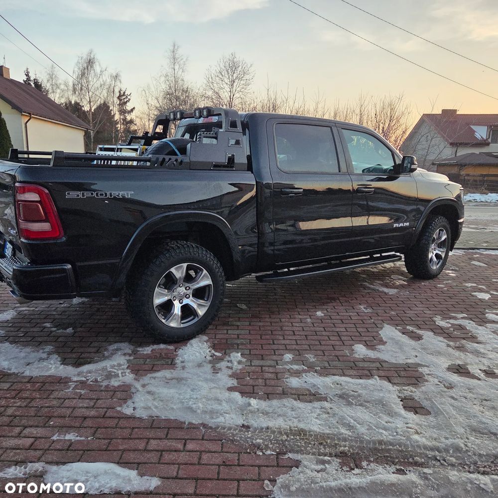 RAM 1500 5.7 Crew Cab Laramie - 2