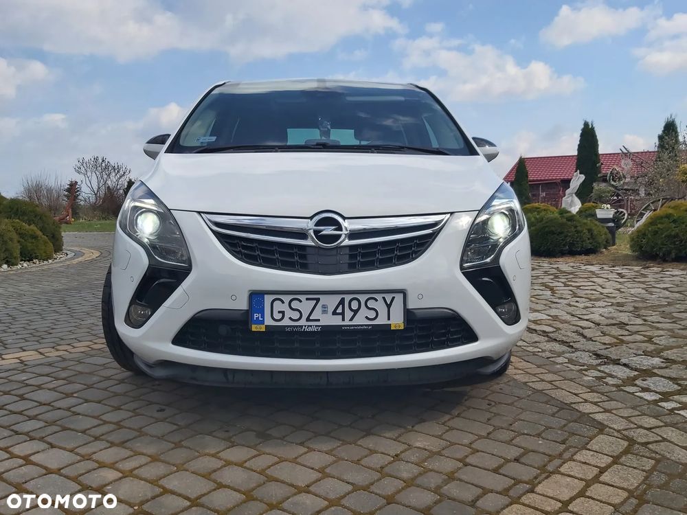 Opel Zafira Tourer 2.0 CDTI Automatik Edition - 2