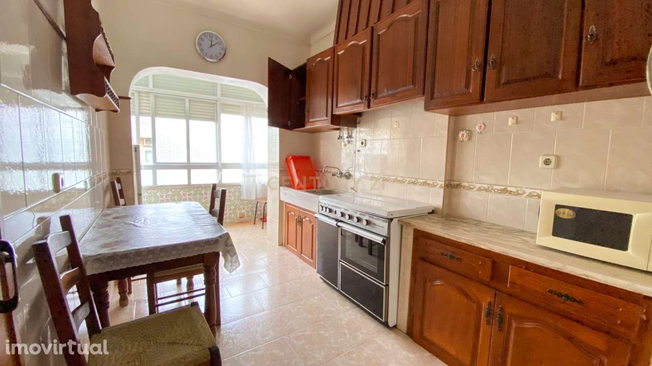 Apartamento T2 no Entroncamento, junto à Estação - Grande imagem: 4/13