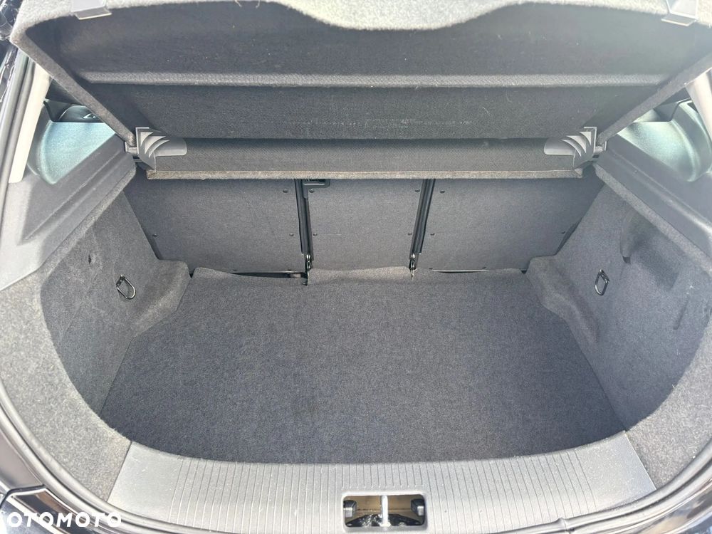 Opel Astra 1.4 Essentia - 21