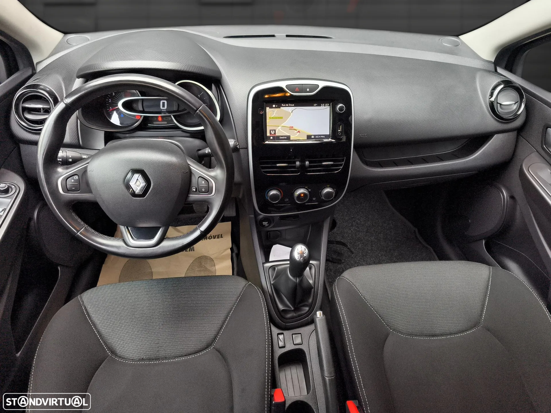 Renault Clio 1.5 dCi Limited - 10