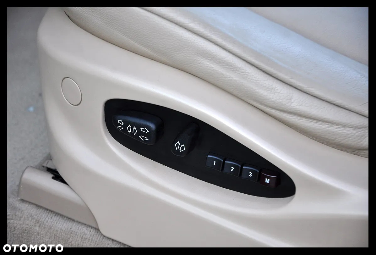 BMW X5 3.0 i Edition Exclusive Sport - 32