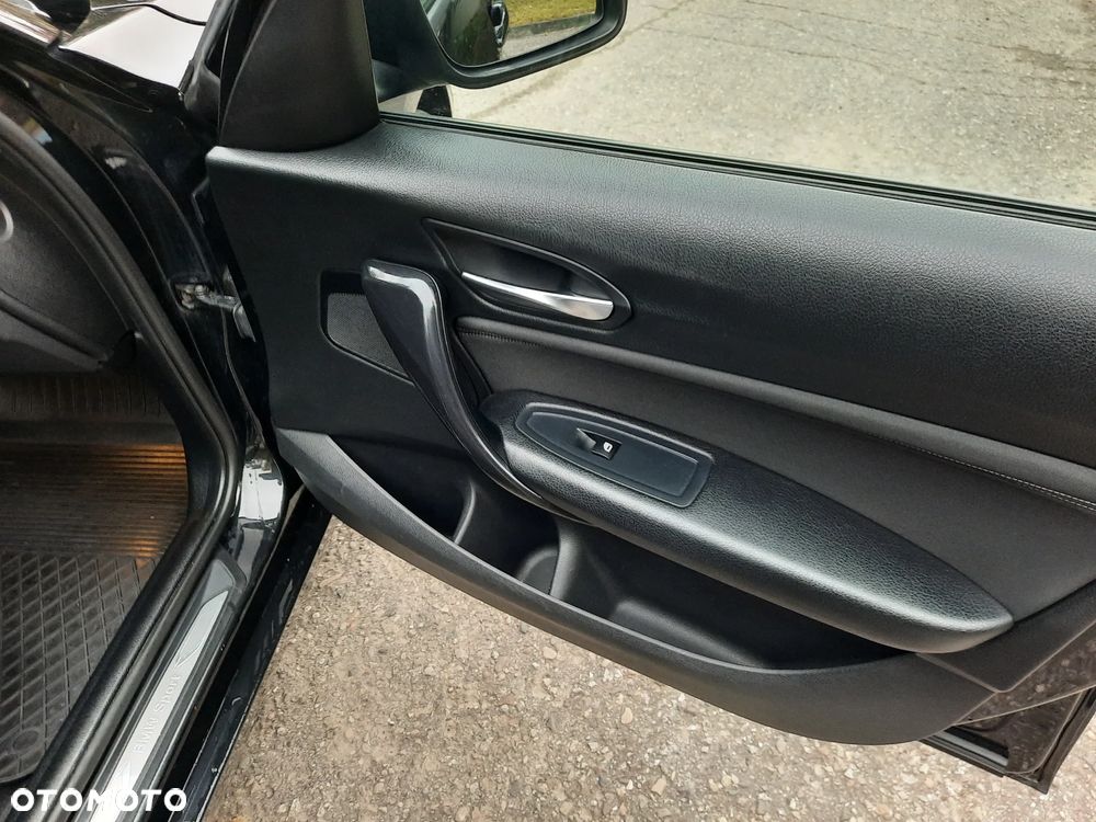 BMW Seria 1 118d DPF Edition Sport - 17