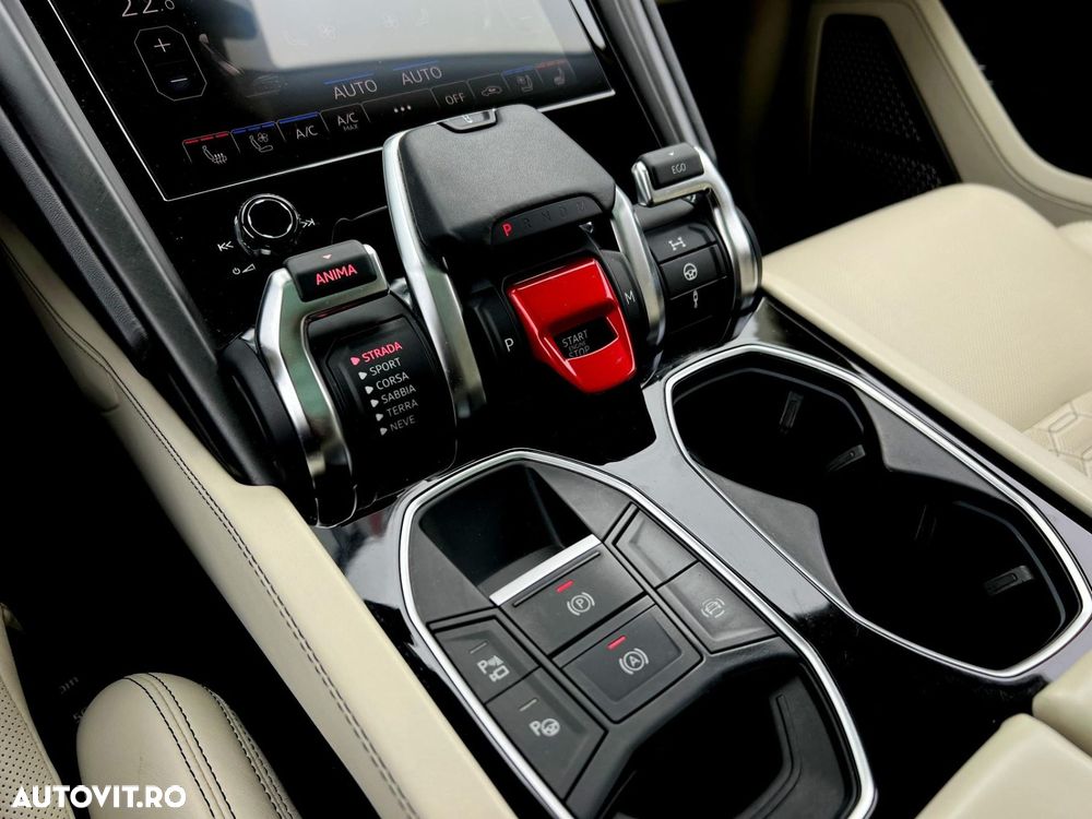 Lamborghini URUS - 18