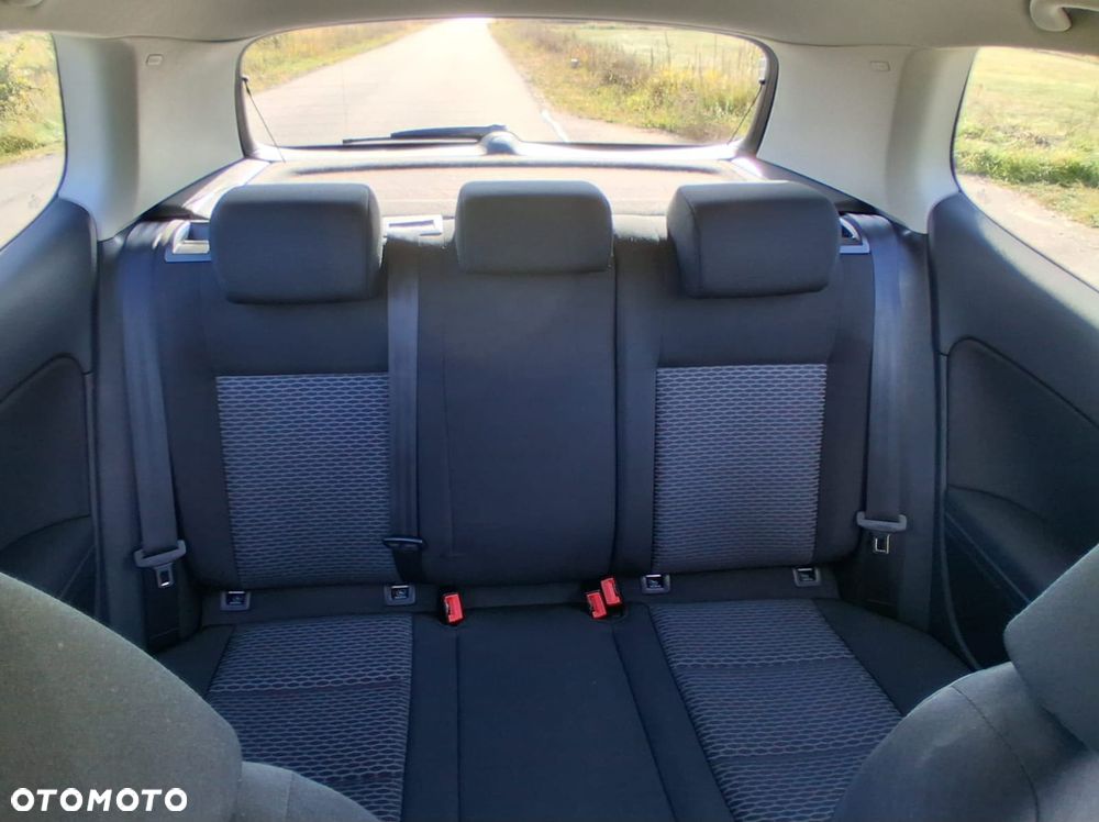 Volkswagen Golf - 15