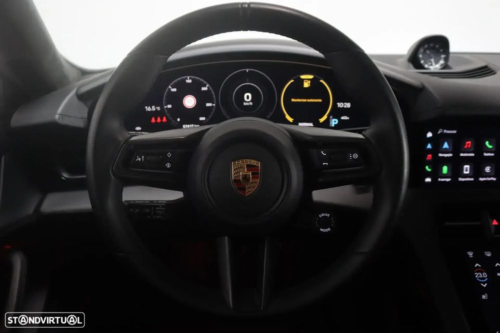 Porsche Taycan GTS - 33