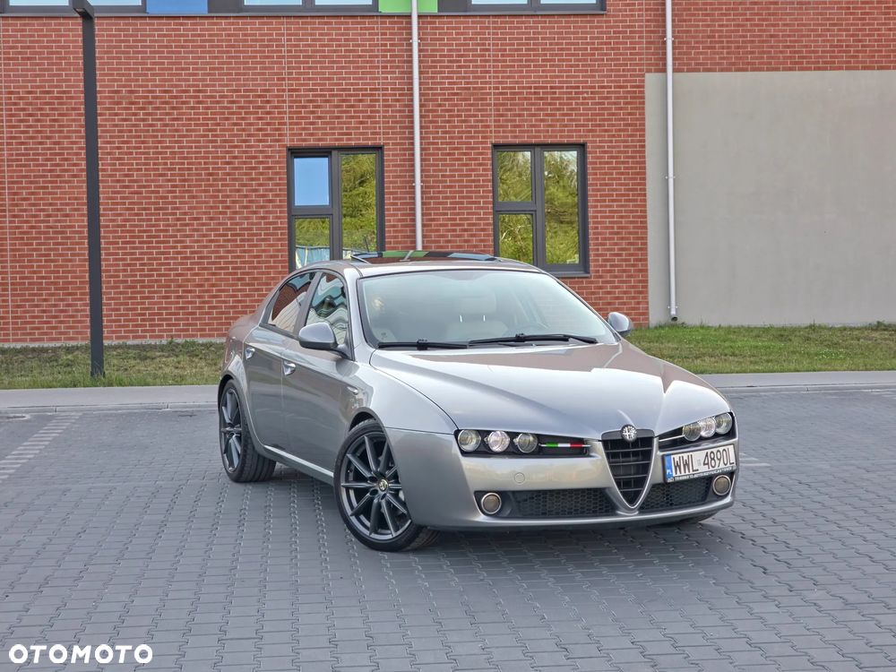 Alfa Romeo 159 - 2