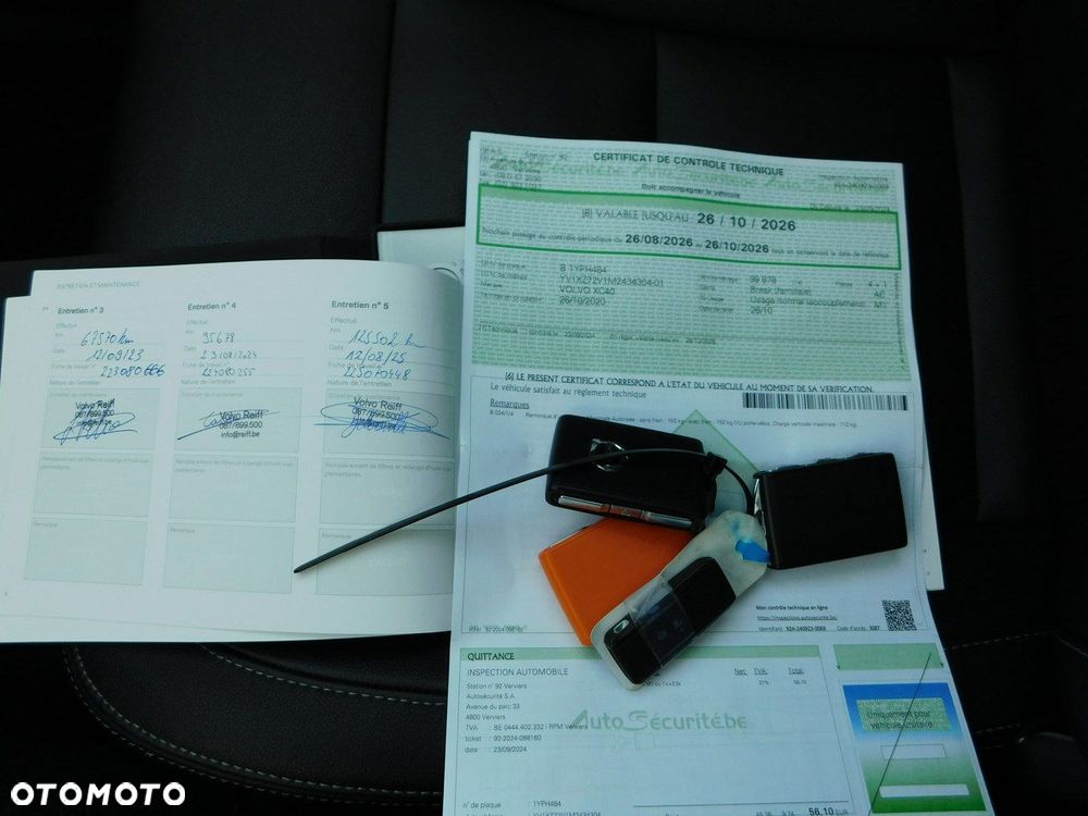 Volvo XC 40 D3 Momentum Pro - 24