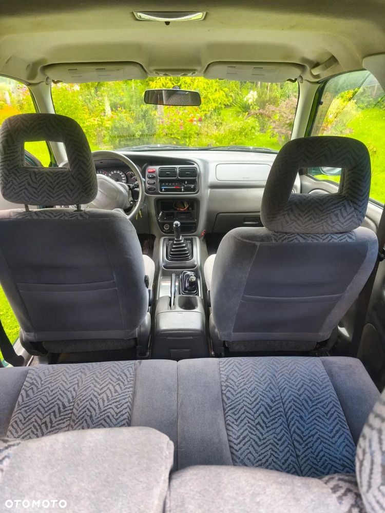 Suzuki Grand Vitara 1.6 - 7