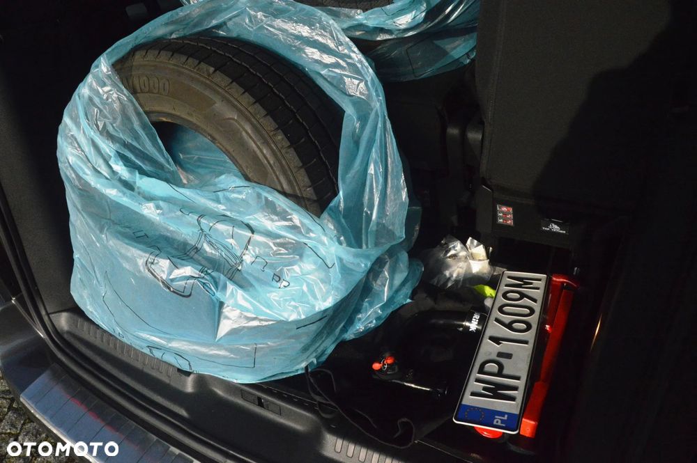 Peugeot Traveller 2.0 BlueHDi Standard Business - 16