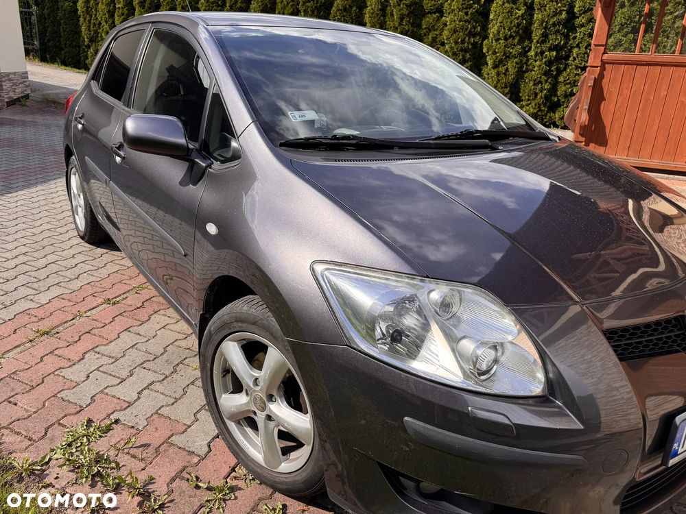 Toyota Auris 1.4 D-4D Luna - 2
