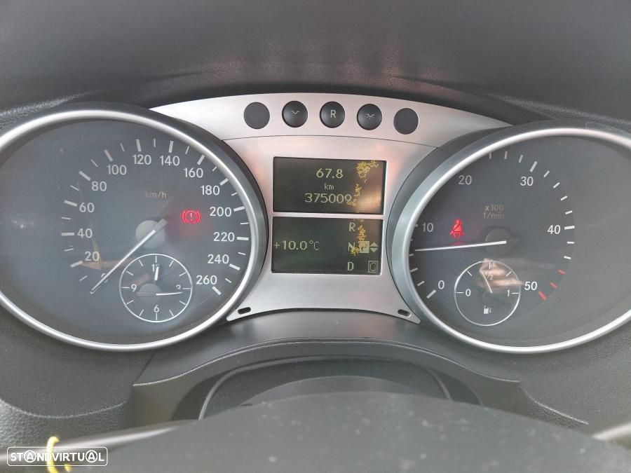 Mercedes-Benz R 320 CDI 4-Matic - 11