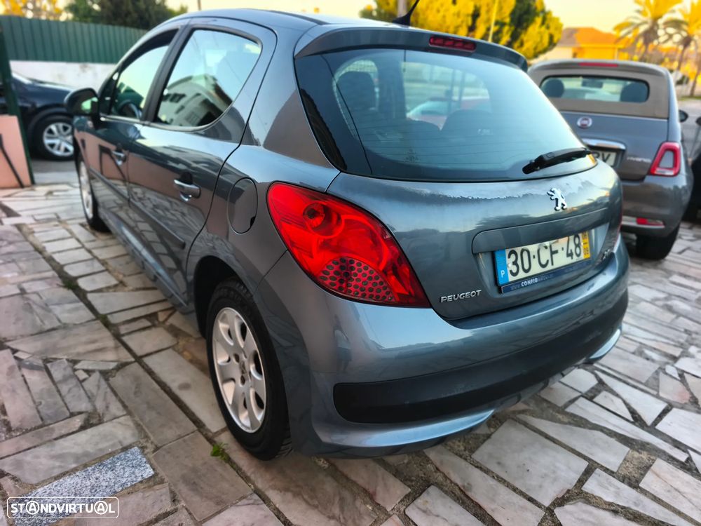 Peugeot 207 1.4 HDi Premium - 31