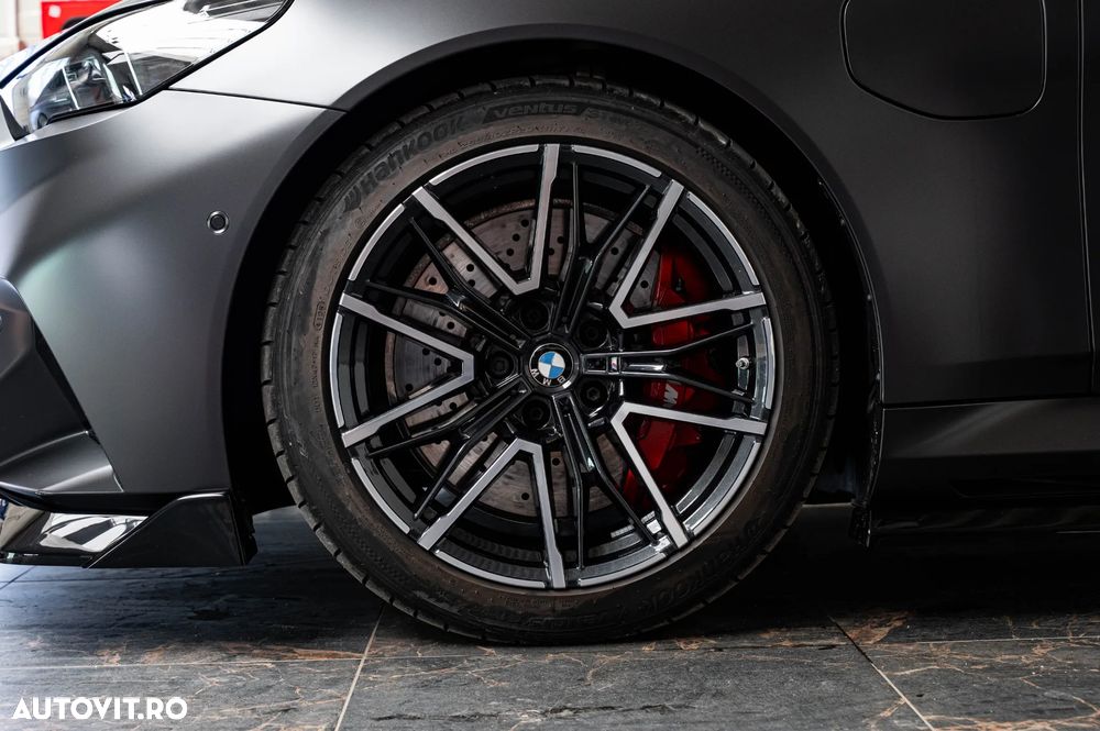BMW M5 xDrive - 12
