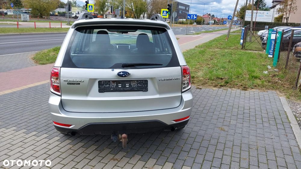 Subaru Forester 2.0 XA TRE - 4