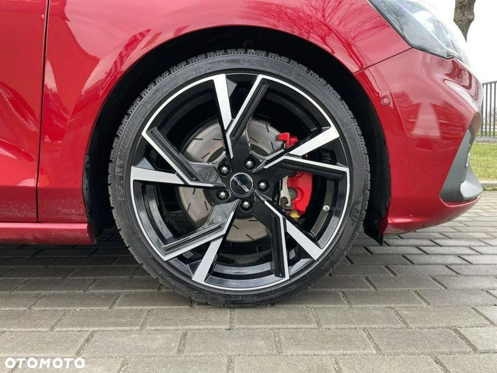 Ford Focus 2.3 EcoBoost ST X - 27