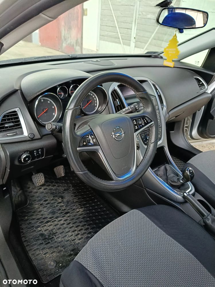Opel Astra 1.7 CDTI Enjoy - 11